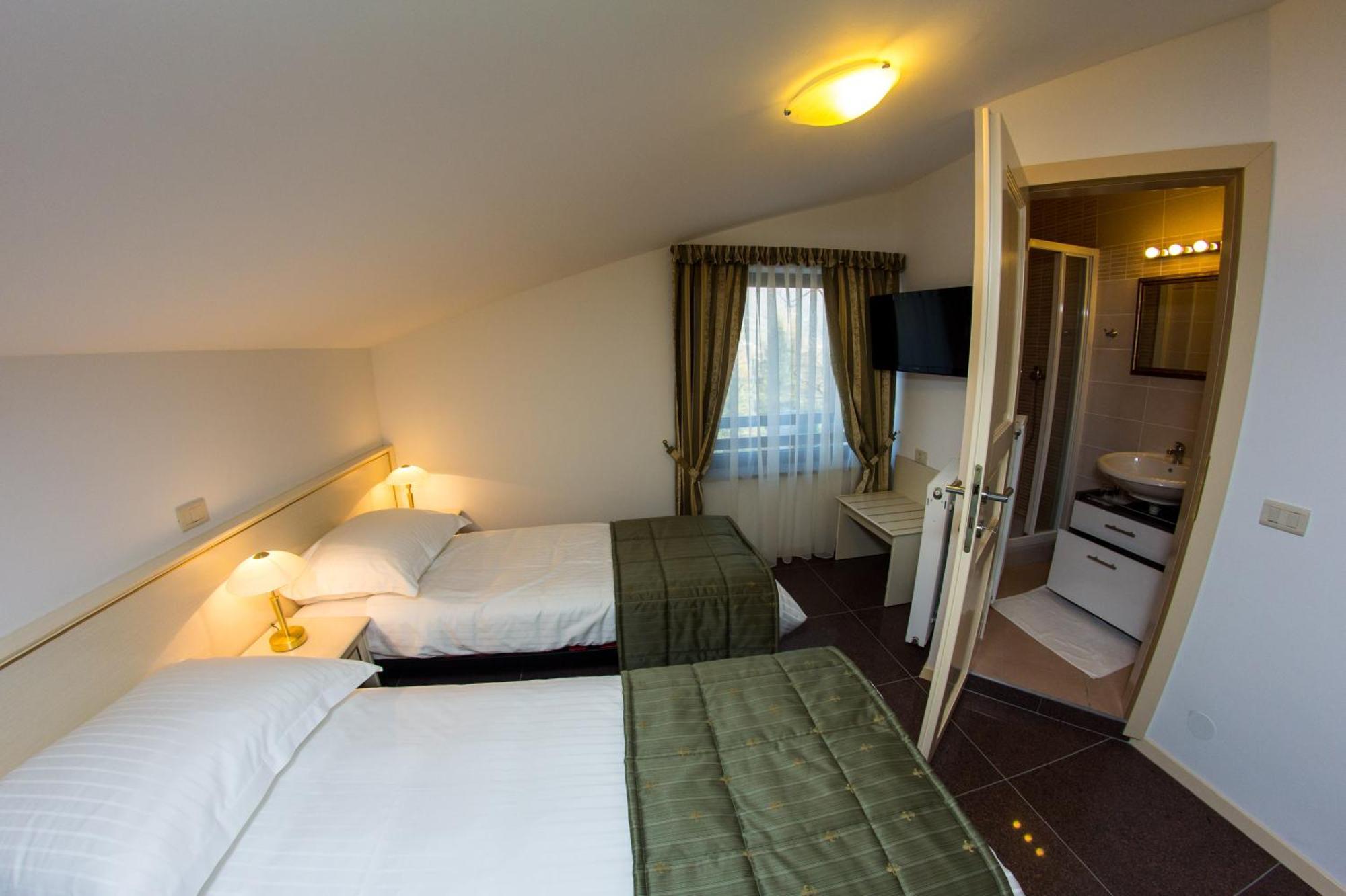 Guest House Sterk Nova Gorica Bagian luar foto