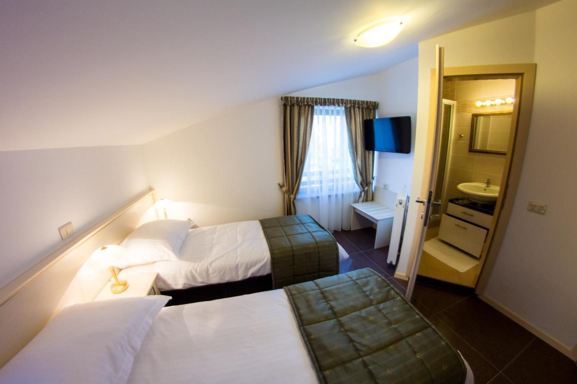 Guest House Sterk Nova Gorica Bagian luar foto